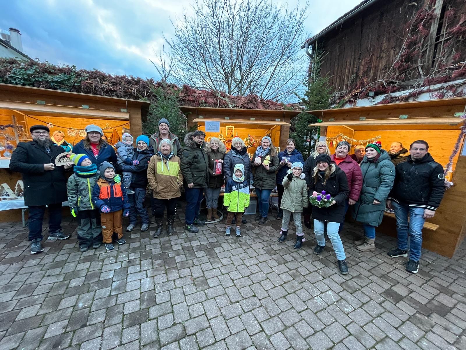 Stimmungsvoller Blindenmarkter Adventmarkt